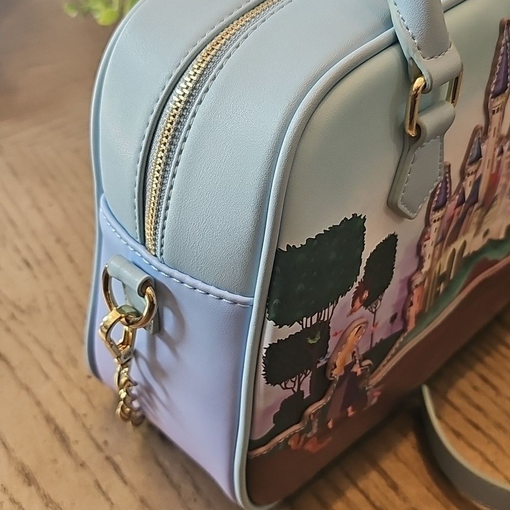 Disney Loungefly Sleeping Beauty Crossbody Nwot - image 5